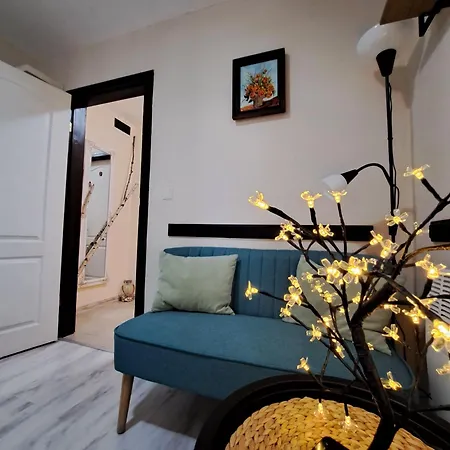 Aura House Tatil Evi *