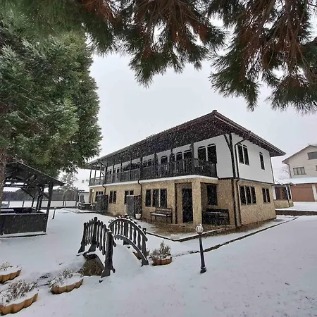 Aura House Dolna Banya
