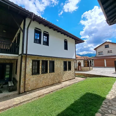 Сasa de vacaciones Aura House *